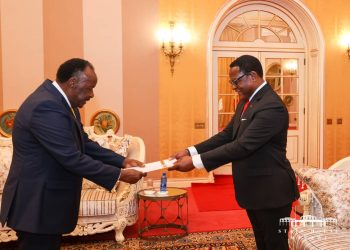 Col Fred Mwesigye presents credentials as Uganda’s High Commissioner to Malawi