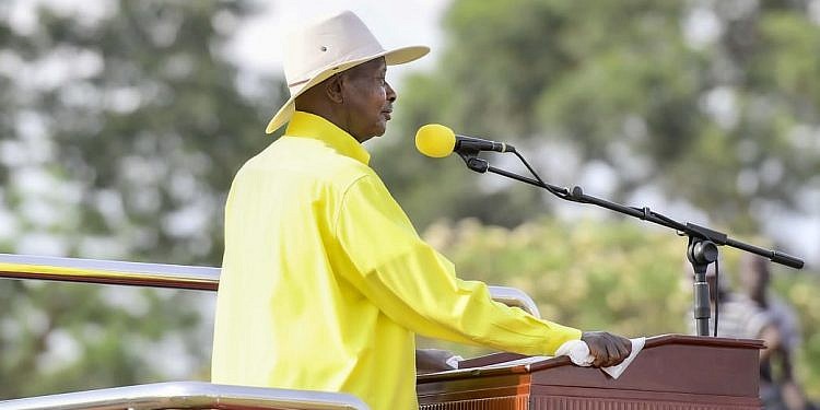 Museveni hints at removing army from lakes