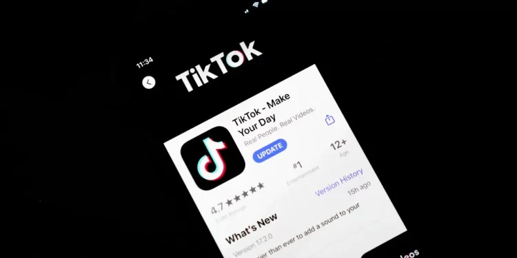 Ugandans use nearly 50% of their data on TikTok -UCC