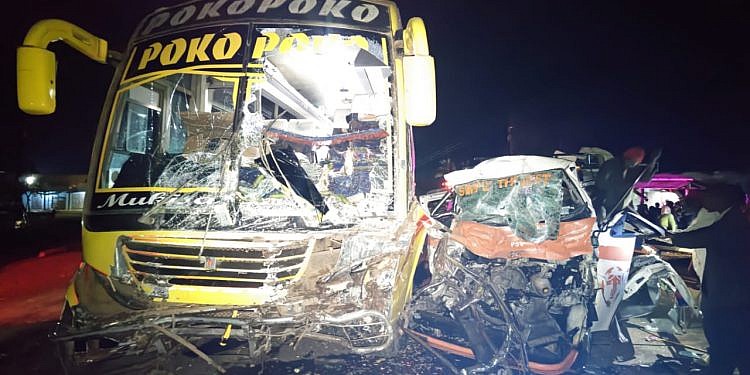 10 Dead in Kyenjojo bus-taxi collision