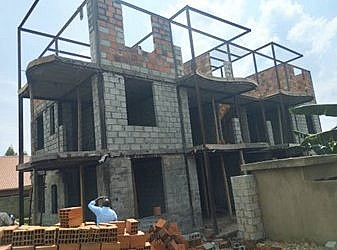 Gov’t maintains ban on steel- timber house construction method