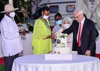 Museveni hails Mehta Group for pioneering Uganda’s sugar industry