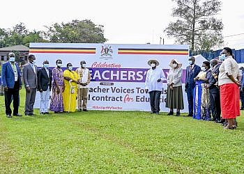 Museveni assures teachers on salary increment as he fulfills shs20bn pledge to their sacco