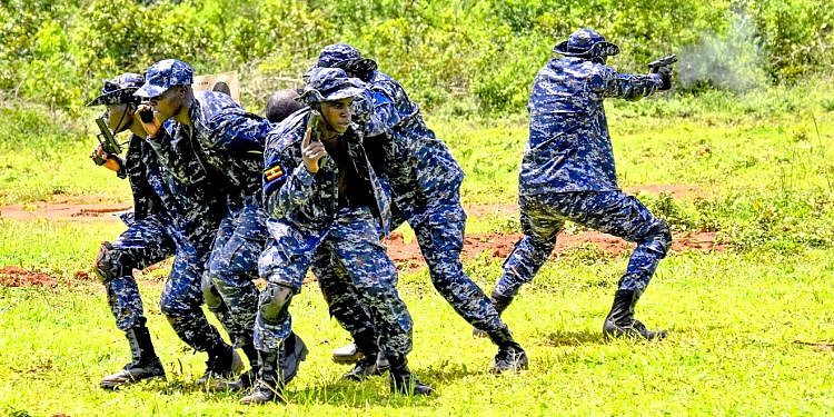 PICTORIAL: Police presidential guard unit officers display skills as they complete induction course