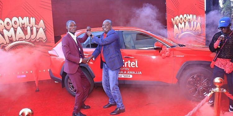 Wakiso mechanic wins brand new Toyota Rav4 hybrid as Airtel’s Vroomula Amajja ends