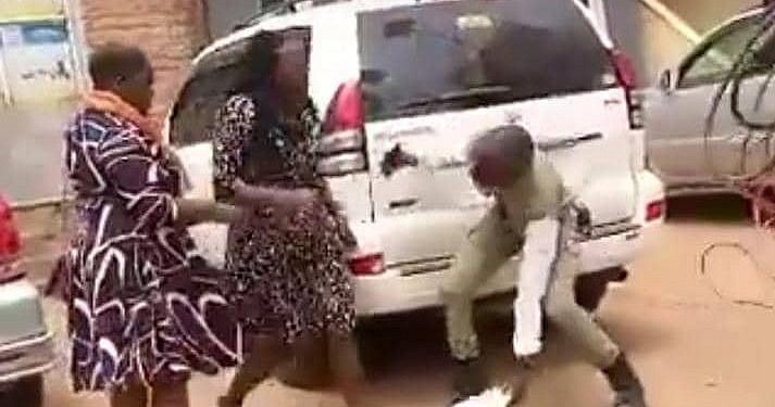 Woman who slapped traffic police officer charged with robbery, driving car without insurance, remanded