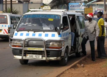 Police tighten noose around taxi drivers, to enforce route charts