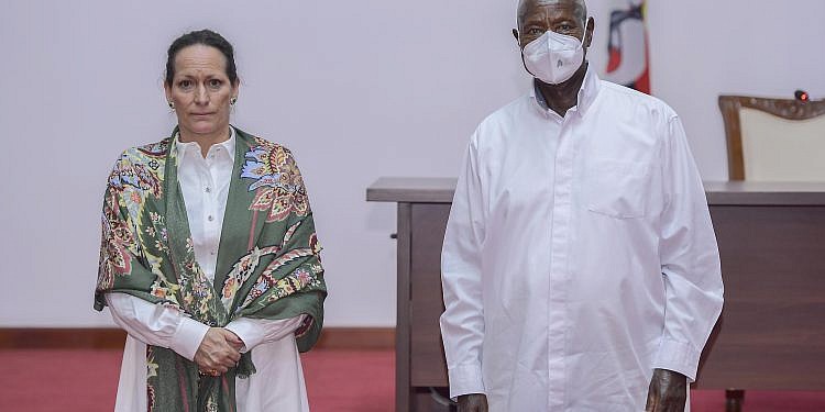 Museveni meets late Aga Khan’s daughter, pays tribute