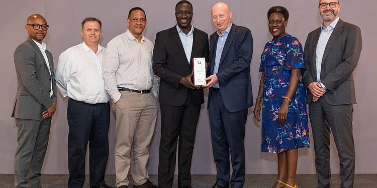 Vivo Uganda’s blood donation scoop the best partnership award for 2024