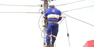 We are ready to take over power distribution-UEDCL says despite Umeme buyout saga