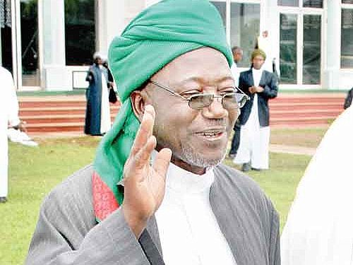 Museveni honours late Mufti Zubair Kayongo with shs300m pledge for school, mosque