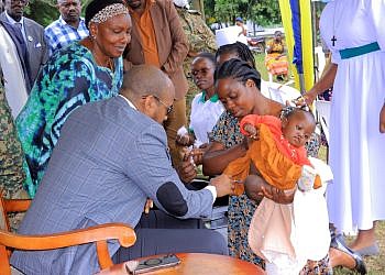 King Oyo rallies subjects on Malaria vaccination
