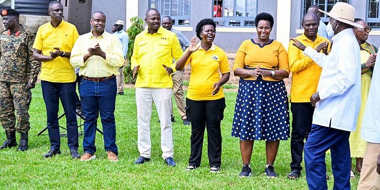 Museveni ask Greater Luweero leaders to tackle high school dropout rate