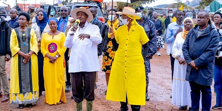 Museveni launches reconstruction works for Salaama-Munyonyo road