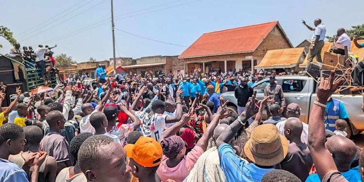 Nandala Mafabi promises better roads, interest free boda boda loans to Buyende residents