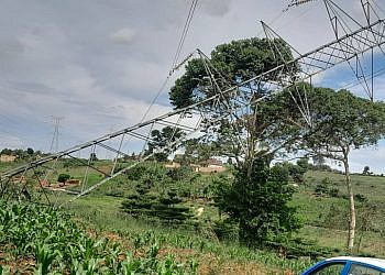 Suspected power vandal dies while tampering with high voltage transmission tower