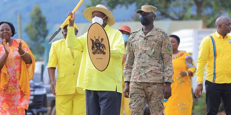 Museveni promises tarmac road, district hospital to Buhweju