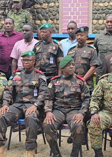 Uganda hands over five DRC soldiers to FARDC at Mpondwe border
