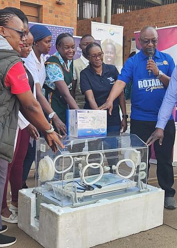 Rotary clubs hold mega medical camp in Kamwokya, donate incubator to boost maternal health
