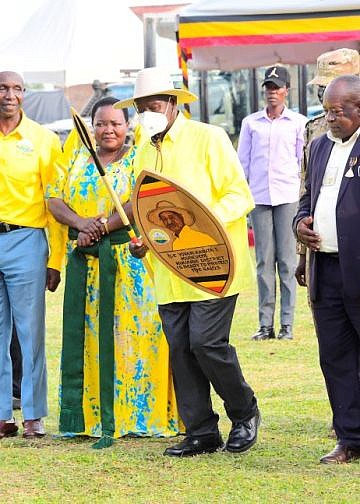 Kikuube: Museveni warns Albertine communities against reckless fishing practices