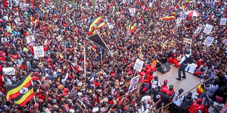 Bobi shakes Nakawa, rallies votes for jailed MP aspirant, Alex Mufumbiro