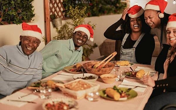 How to enjoy Christmas food, drink and socialising while protecting your heart