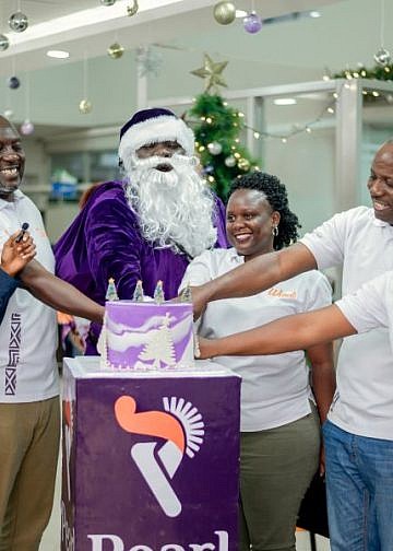 Pearl Bank launches ‘Santa’ campaign to celebrate customers during festive season
