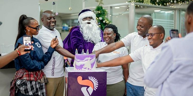 Pearl Bank launches ‘Santa’ campaign to celebrate customers during festive season