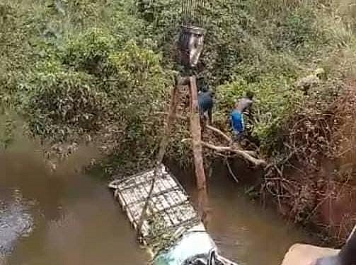 13 cheat death after taxi plunges into River Nyagak in Zombo