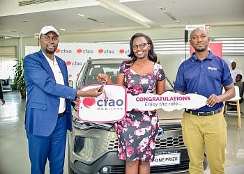 Golfer Musanabera receives  brand new Toyota Corolla Cross Hybrid after historic hole-in-one