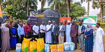 Pearl Bank donates to Islamic University