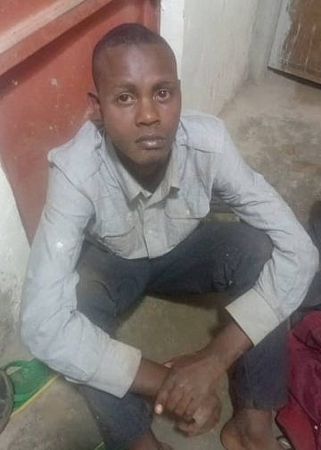 Mutundwe: Security guard among two arrested over staging roadblock, robbing public using pangas