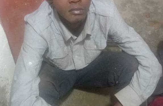 Mutundwe: Security guard among two arrested over staging roadblock, robbing public using pangas
