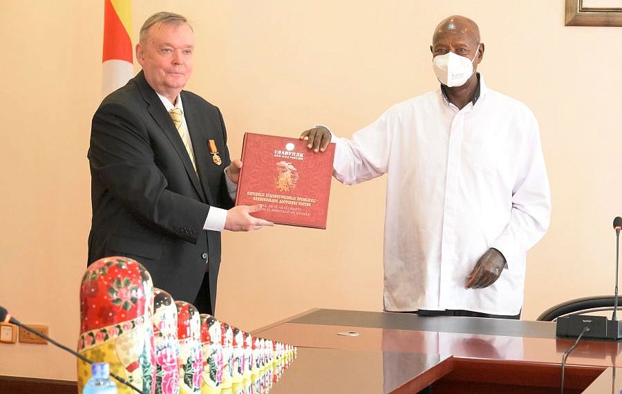 Museveni bids farewell to outgoing Russian ambassador, Semivolos as tenure ends