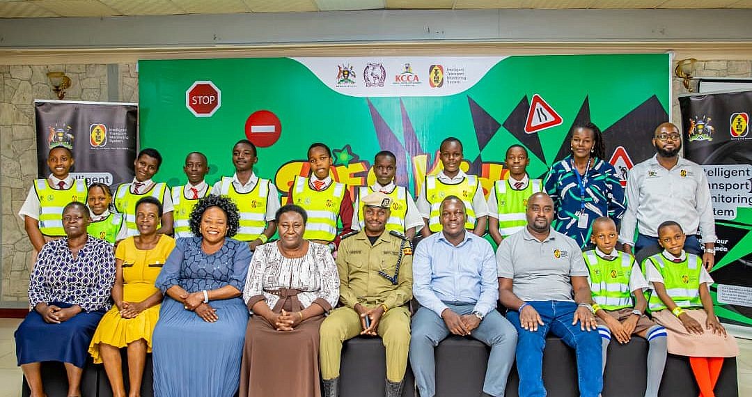 Schools urged to employ traffic wardens as new term begins