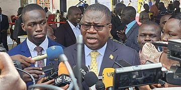 Museveni has endorsed you as next speaker- Kabanda tells Oboth Oboth