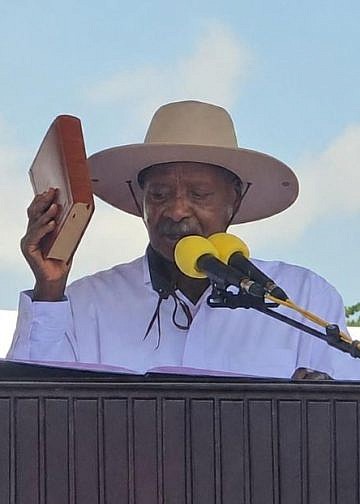 Museveni sworn in for seventh term