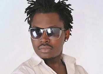 Veteran singer Master Parrot dies in accident