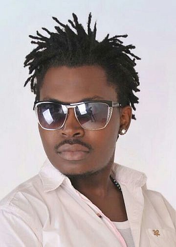 Veteran singer Master Parrot dies in accident