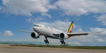 Uganda Airlines signs deal with Boeing to buy 10 new aircraft