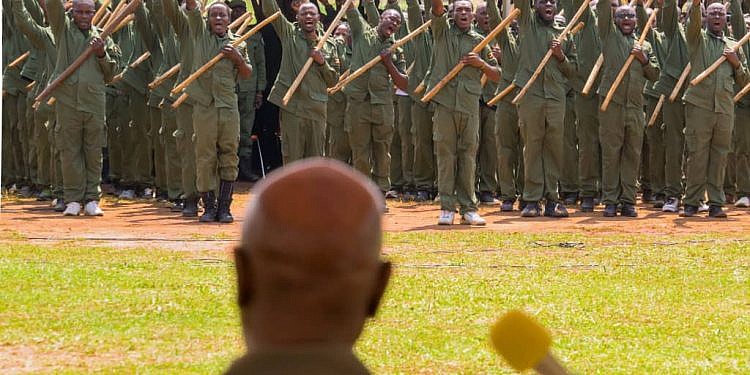 Museveni gives shs2m to each South Africa returnee, commits Shs2bn to Sacco