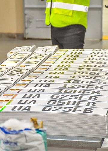 Digital number plate crisis eases as ITMS ramps up production after Minister Byamukama directive