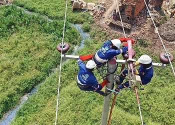 UEDCL installs bird guards to improve power supply reliability in Gayaza,surrounding areas