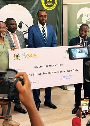 Gov’t honours shs3.7bn pledge for Tusker Lite Mt. Rwenzori Marathon, gives green light to event