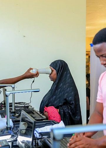 Gov’t starts processing national IDs for Ugandan returnees from South Africa