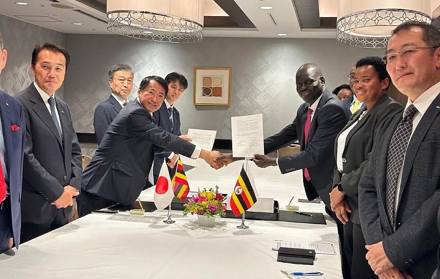 Uganda signs contract for construction of new Karuma bridge