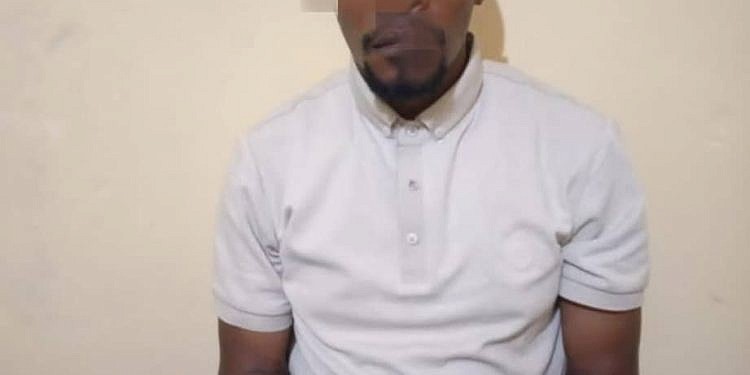 Congolese national arrested as police bust racket transporting stolen phones from Uganda to DRC