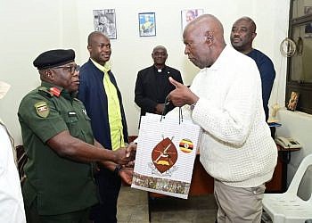 Gen Muhoozi contributes shs100m towards Tooro King’s coronation