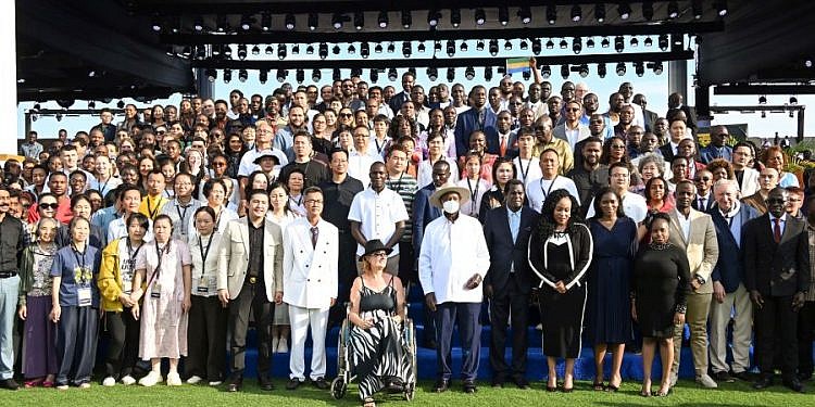 Museveni pledges shs2bn into pastors’ sacco as he praises Kayanja’s community work