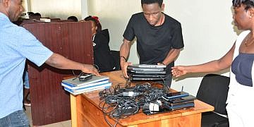 13 arrested as Police, PDPO raid online money lender over calls to debtors’ contacts